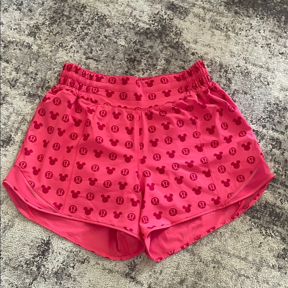 Mickey Mouse Icon Hotty Hot Shorts for Women by lululemon